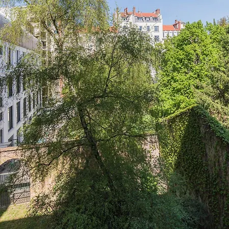 Stunning - 4br-7p - Crequi Lyon