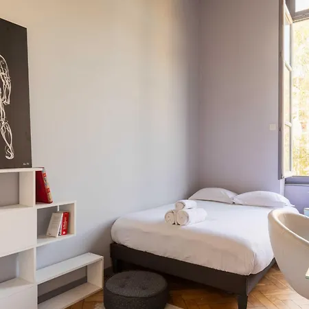 Stunning - 4br-7p - Crequi Lyon